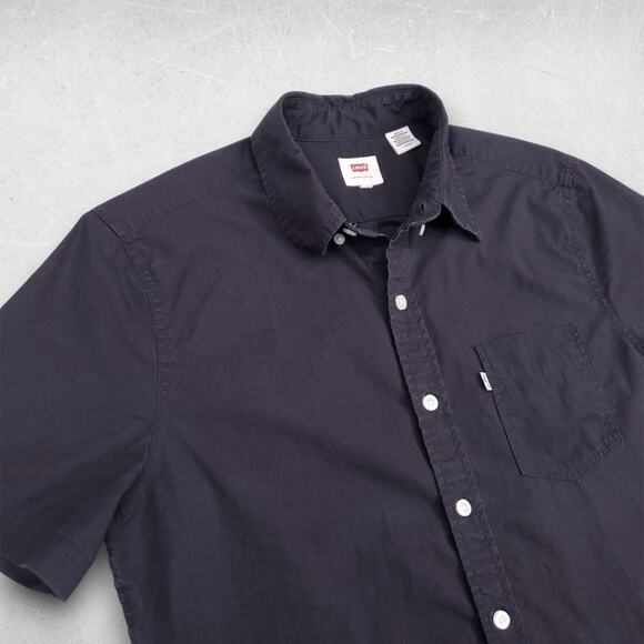 Levis Button Up Shirt Men S Black Short Sleeve Casual Streetwear Minimalist - Picture 2 of 12